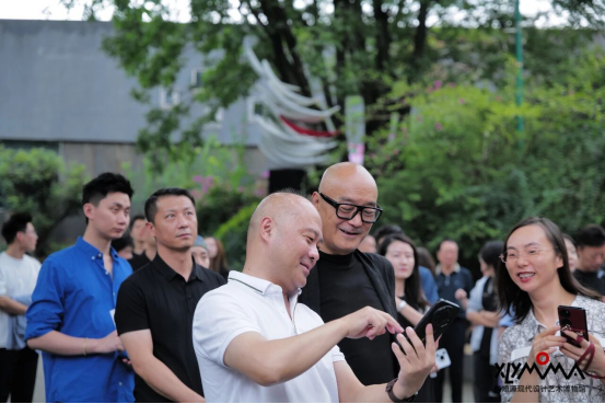 ��ɫʧ����Ʒ